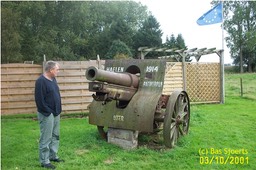 Halen- Artillerie bij museum