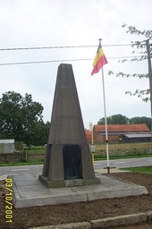 Halen monument bij MBP Velpen